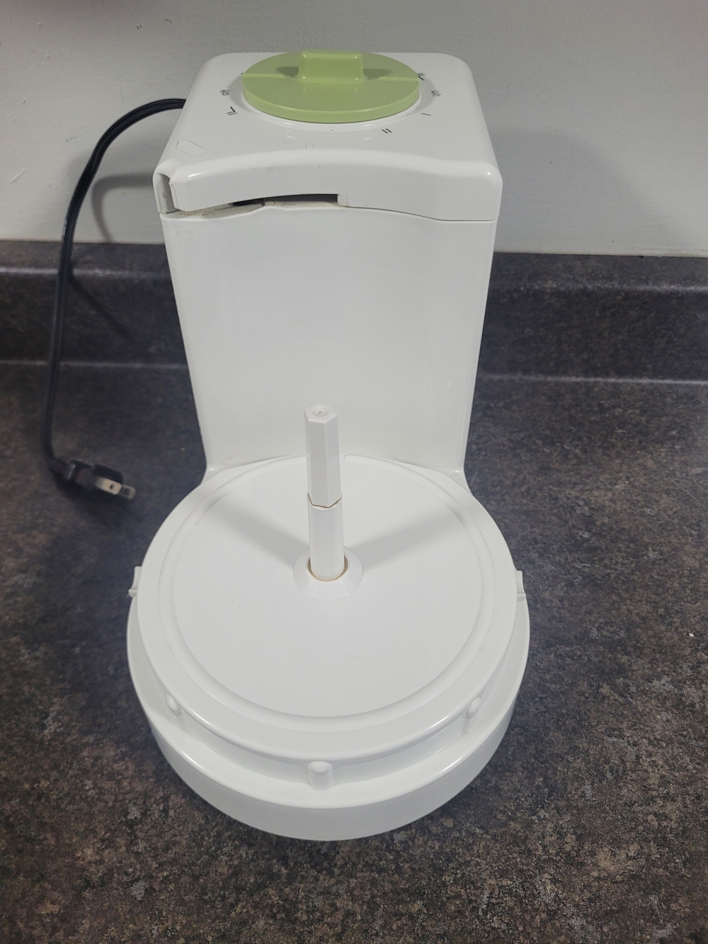 Braun Food Processor Model 4259 - Picture 2 of 16